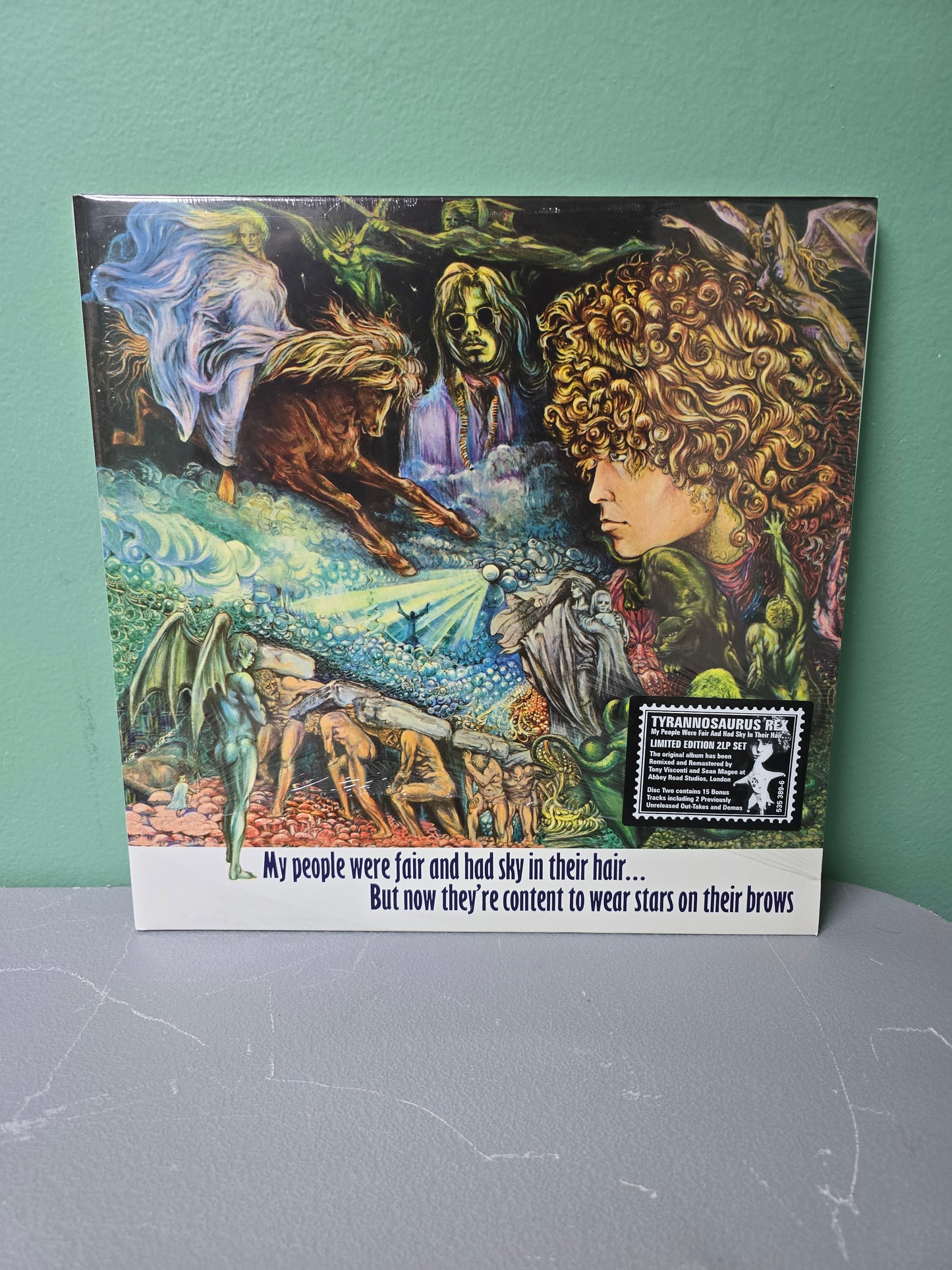 Tyrannosaurus Rex - My People Were Fair And Had Sky In Their Hair... But Now They're Content To Wear Stars On Their Brows